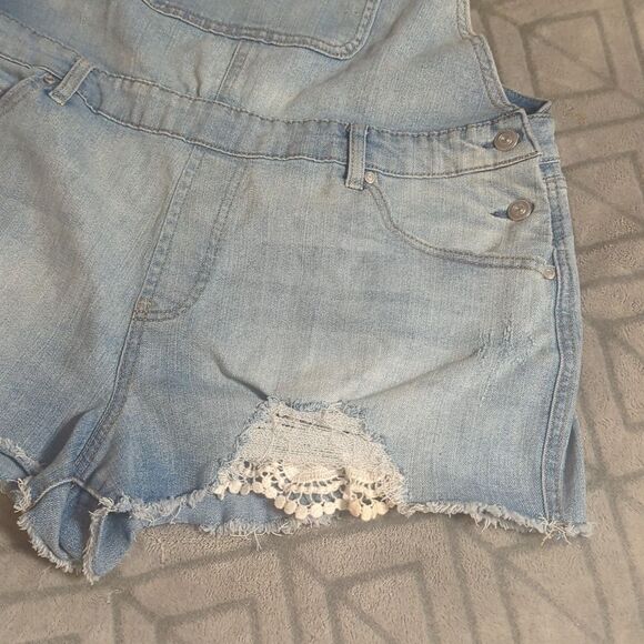 No Boundaries Juniors Blue Denim Distressed Front Zipper Shortalls Size  XXL - Picture 3 of 7
